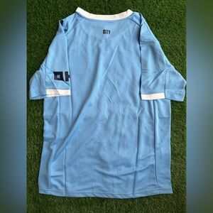 Man city jersey